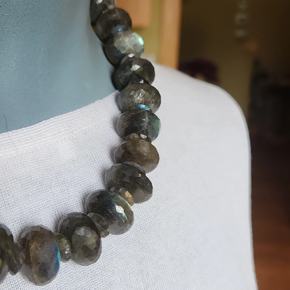 Laboradite faceted rondells firing on all cylinders in 16" of fabulousness. - Picture 2 of 4